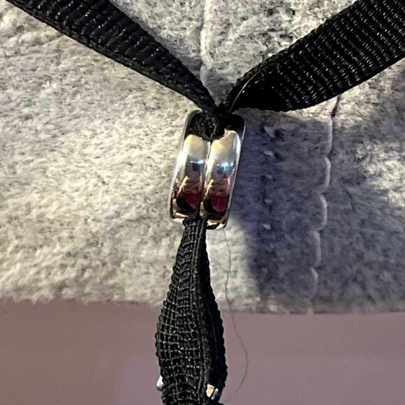 Beautiful Adjustable Black Elastic Band Swarovski Crystal Choker Necklace - Picture 5 of 6